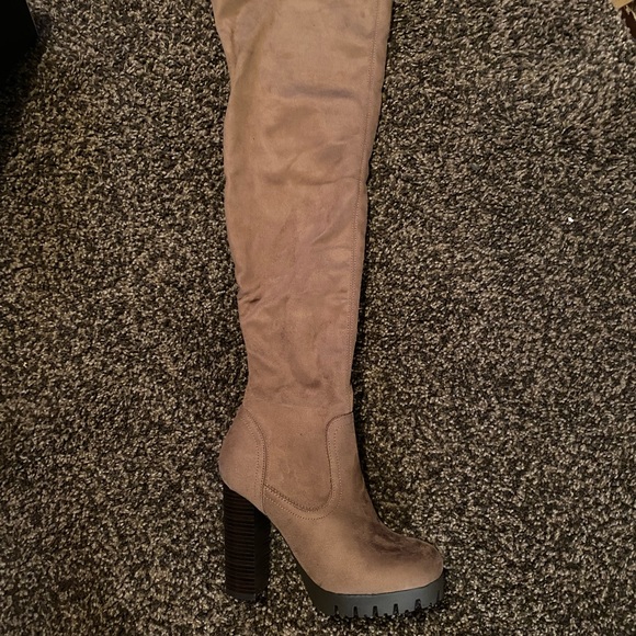 FN boots 👢 - Picture 2 of 5